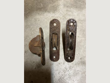 Image 1 of 1