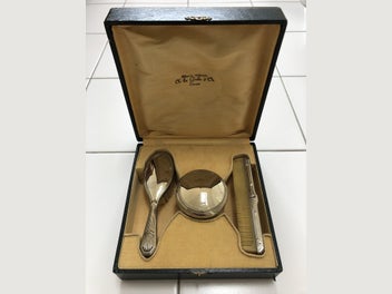 Image 1 of 4