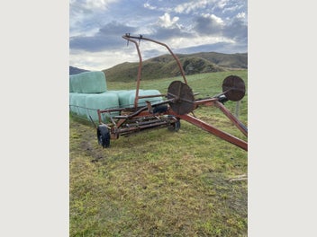 Image 1 of 6