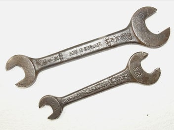 Image 1 of 2