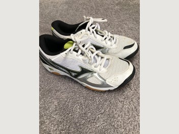 Image 1 of 4