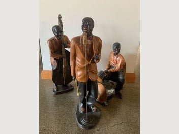 Image 1 of 5