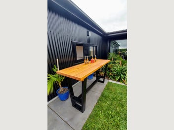 Image 1 of 7