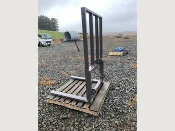 Image 1 of 4
