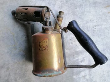 Image 1 of 4