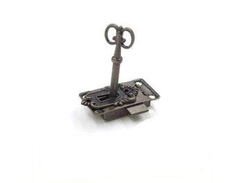 Image 1 of 8