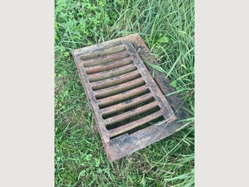 Image 1 of 4