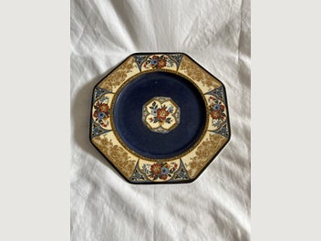 Image 1 of 5
