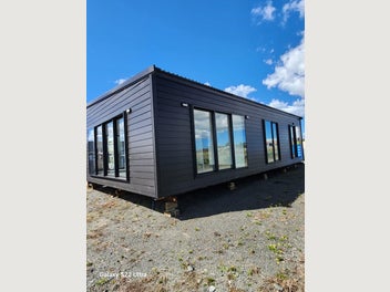 Image 1 of 20