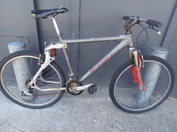 Image 1 of 8