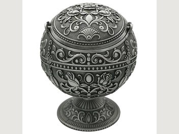 Image 1 of 5
