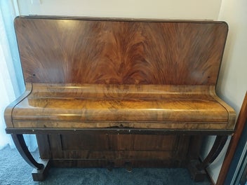 Image 1 of 6