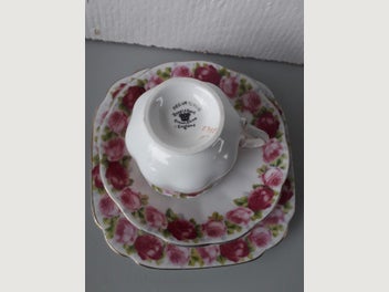 Image 1 of 3