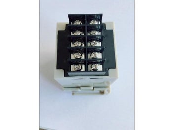 Image 1 of 7