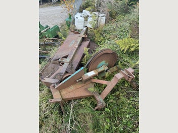 Image 1 of 7