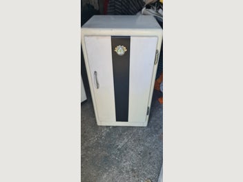 Image 1 of 6