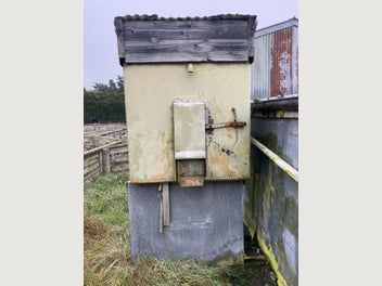 Image 1 of 7