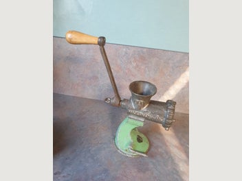 Image 1 of 7