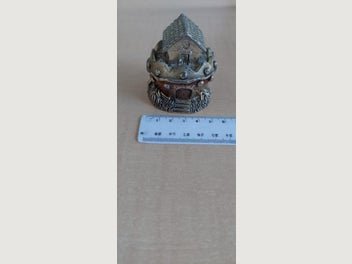 Image 1 of 6