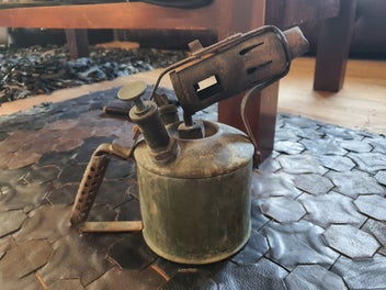 Image 1 of 5