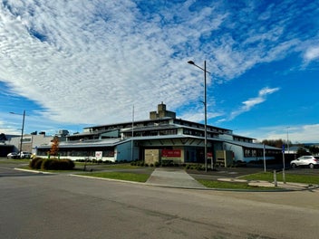 Image 1 of 1