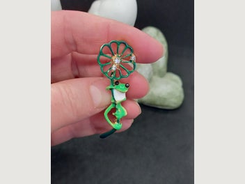 Image 1 of 4