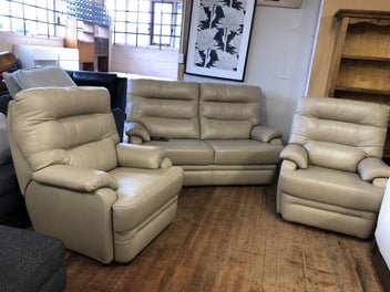 Image 1 of 20