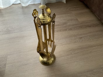 Image 1 of 2