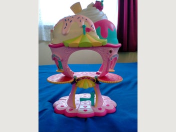 Image 1 of 2