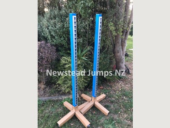 Image 1 of 7