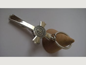 Image 1 of 5