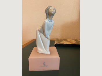 Image 1 of 5