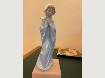 Image 1 of 5
