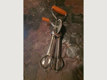 Image 1 of 2