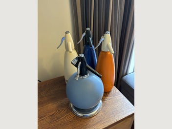 Image 1 of 6