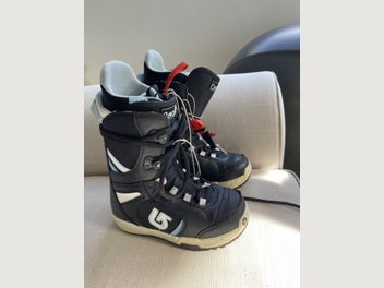 Image 1 of 6