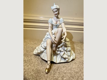Image 1 of 4