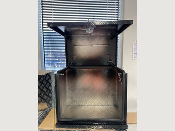 Image 1 of 6