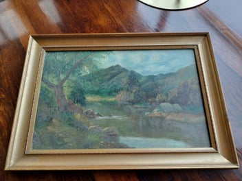 Image 1 of 8