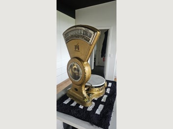 Image 1 of 4