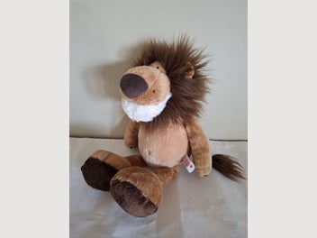 Image 1 of 7
