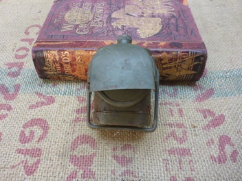 Image 1 of 7