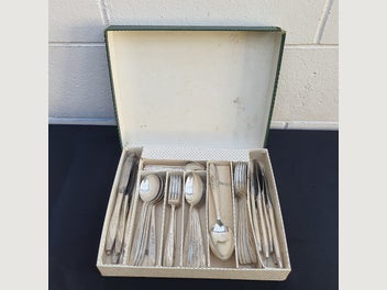 Image 1 of 6