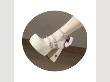 Image 1 of 8