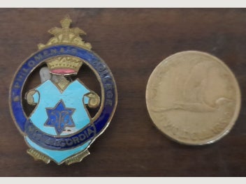 Image 1 of 1