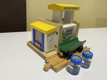 Image 1 of 5