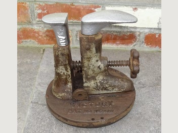 Image 1 of 8