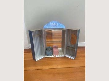 Image 1 of 4