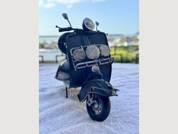 Image 1 of 6