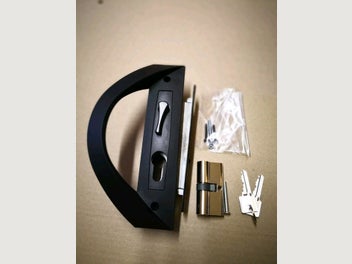Image 1 of 4